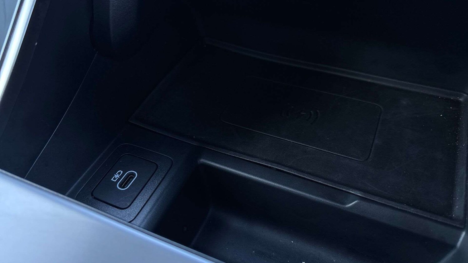 Used Land Rover Range Rover Velar 2023 for sale - 77000230: Photo 34