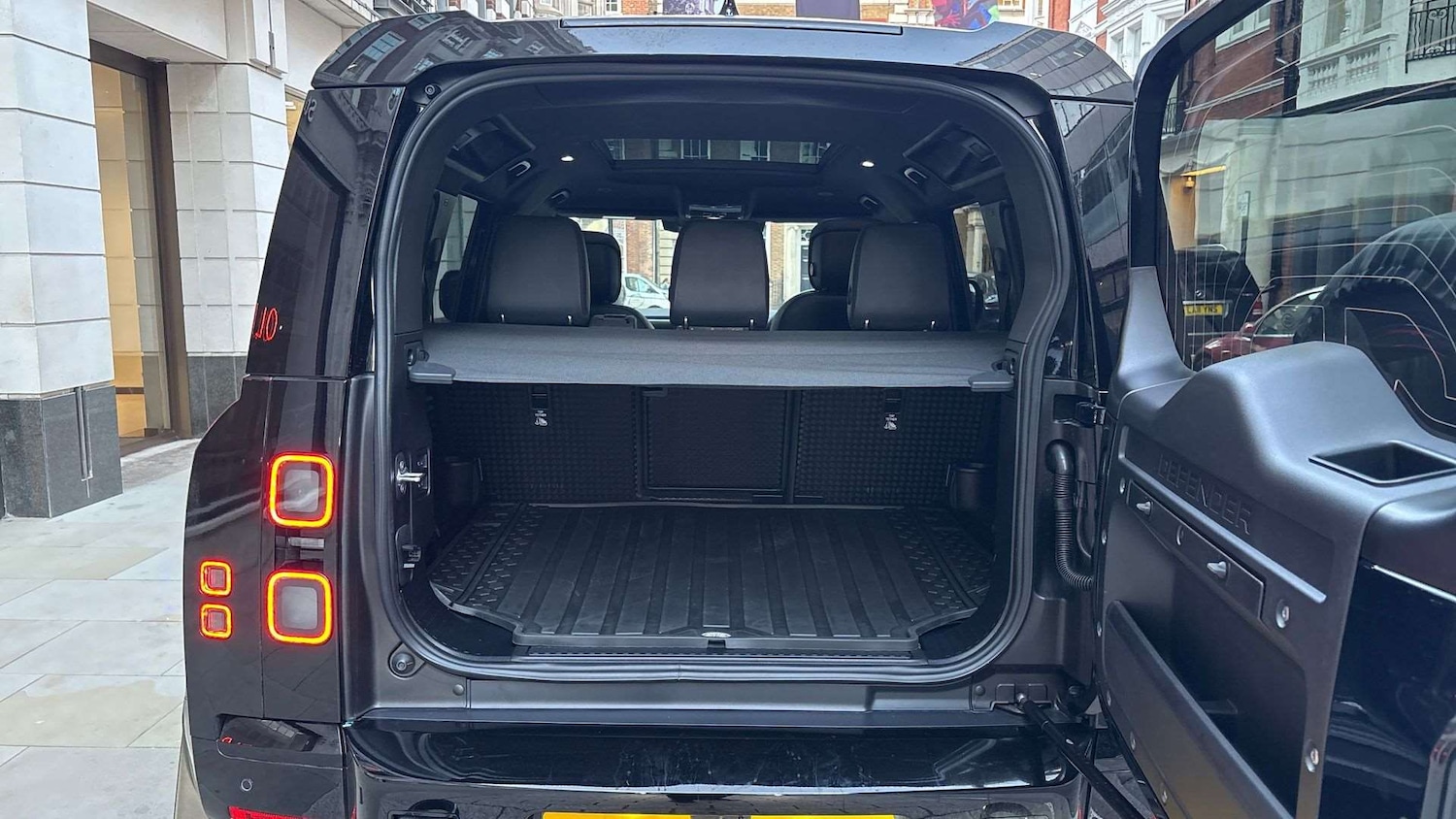 Used Land Rover Defender 2025 for sale - 77389846: Photo 10