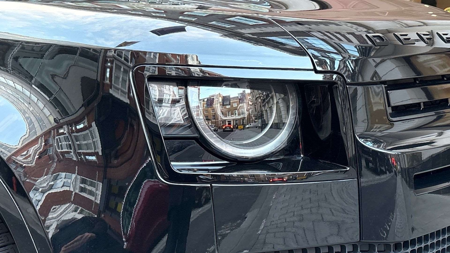 Used Land Rover Defender 2025 for sale - 77389846: Photo 17