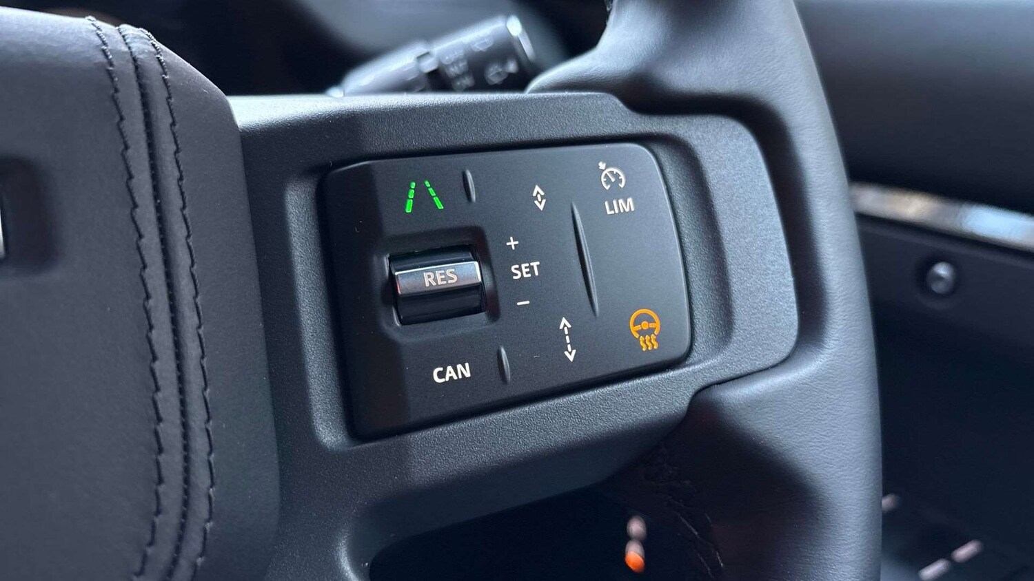 Used Land Rover Defender 2025 for sale - 77389846: Photo 29