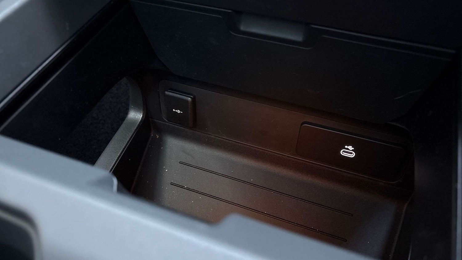 Used Land Rover Defender 2025 for sale - 77389846: Photo 30