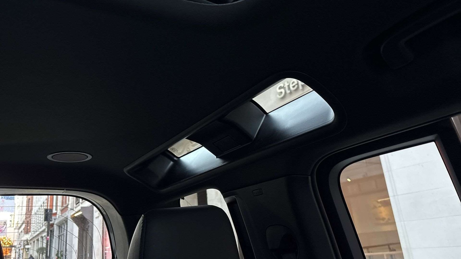 Used Land Rover Defender 2025 for sale - 77389846: Photo 33