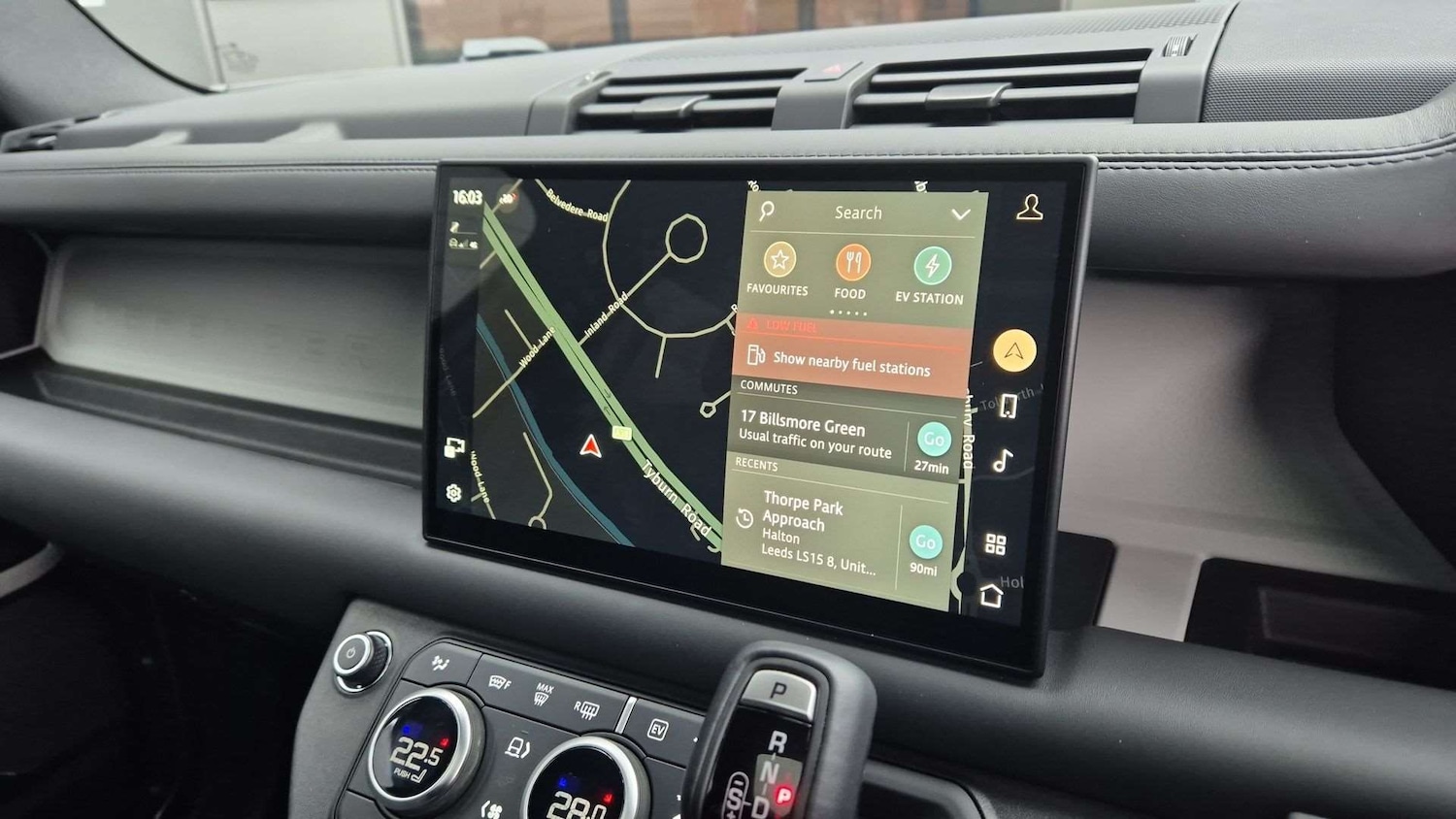 Used Land Rover Defender 2024 for sale - 76460361: Photo 11