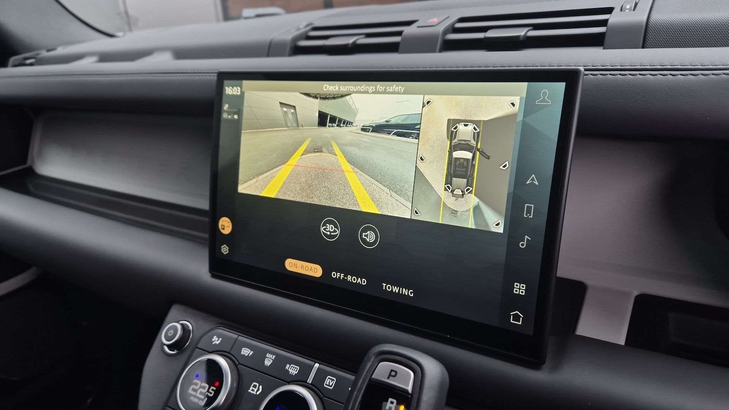 Used Land Rover Defender 2024 for sale - 76460361: Photo 12