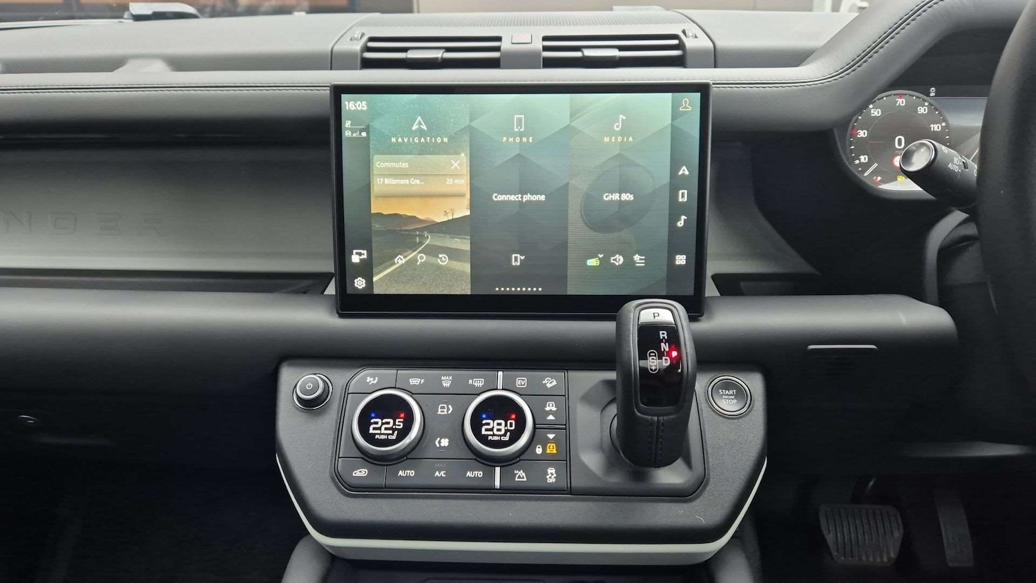 Used Land Rover Defender 2024 for sale - 76460361: Photo 14