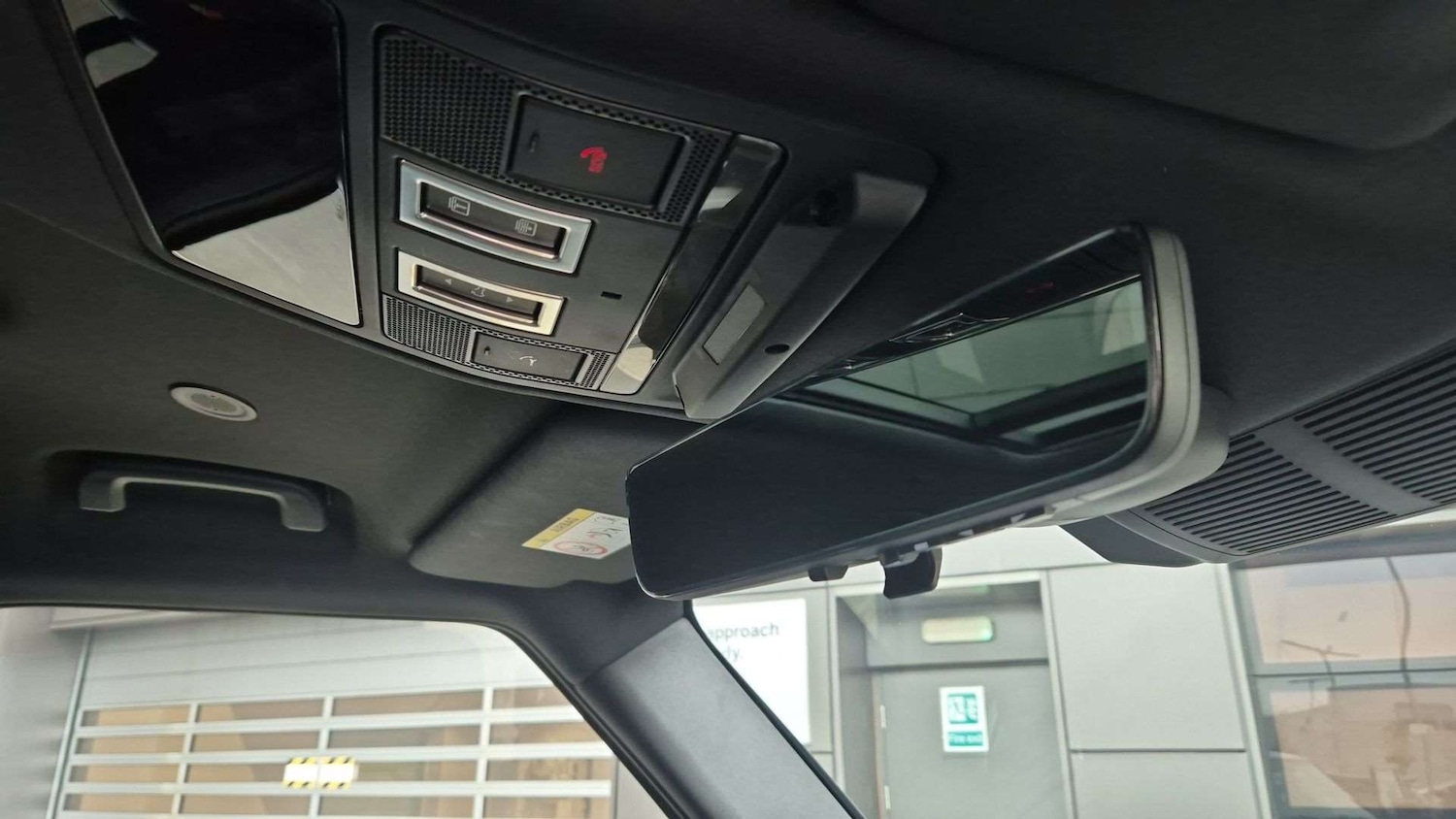 Used Land Rover Defender 2024 for sale - 76460361: Photo 23