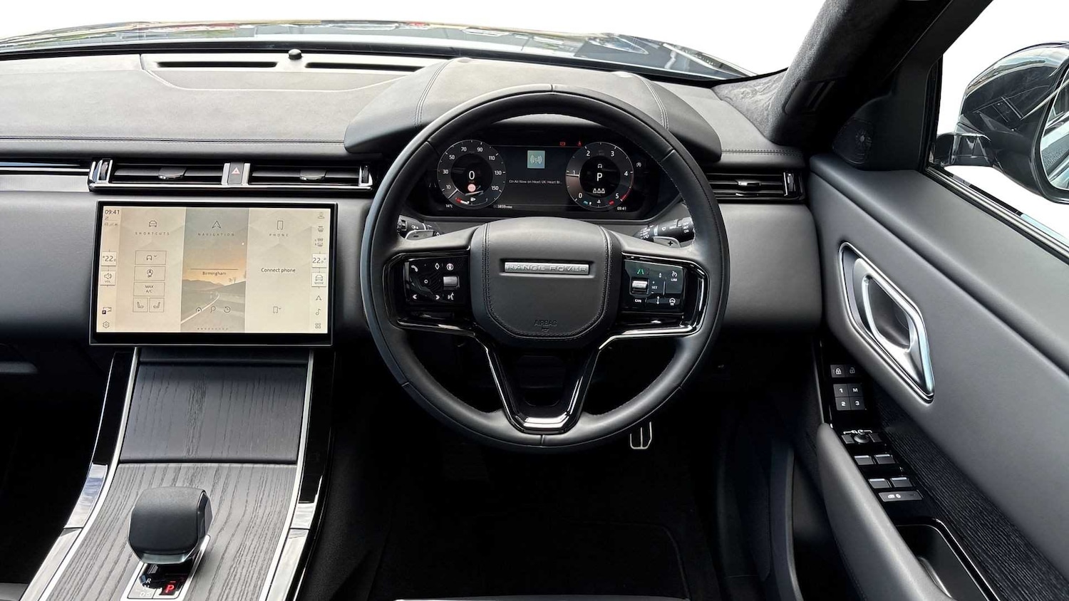 Used Land Rover Range Rover Velar 2025 for sale - 76459787: Photo 15