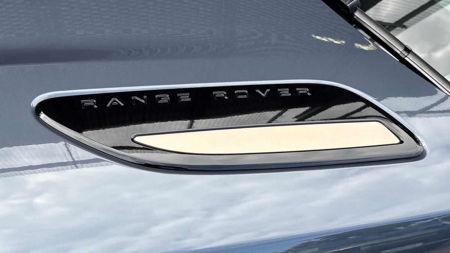 Used Land Rover Range Rover Velar 2025 for sale - 76459787: Photo 28