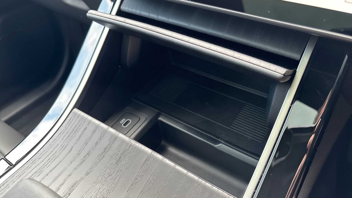 Used Land Rover Range Rover Velar 2025 for sale - 76459787: Photo 33