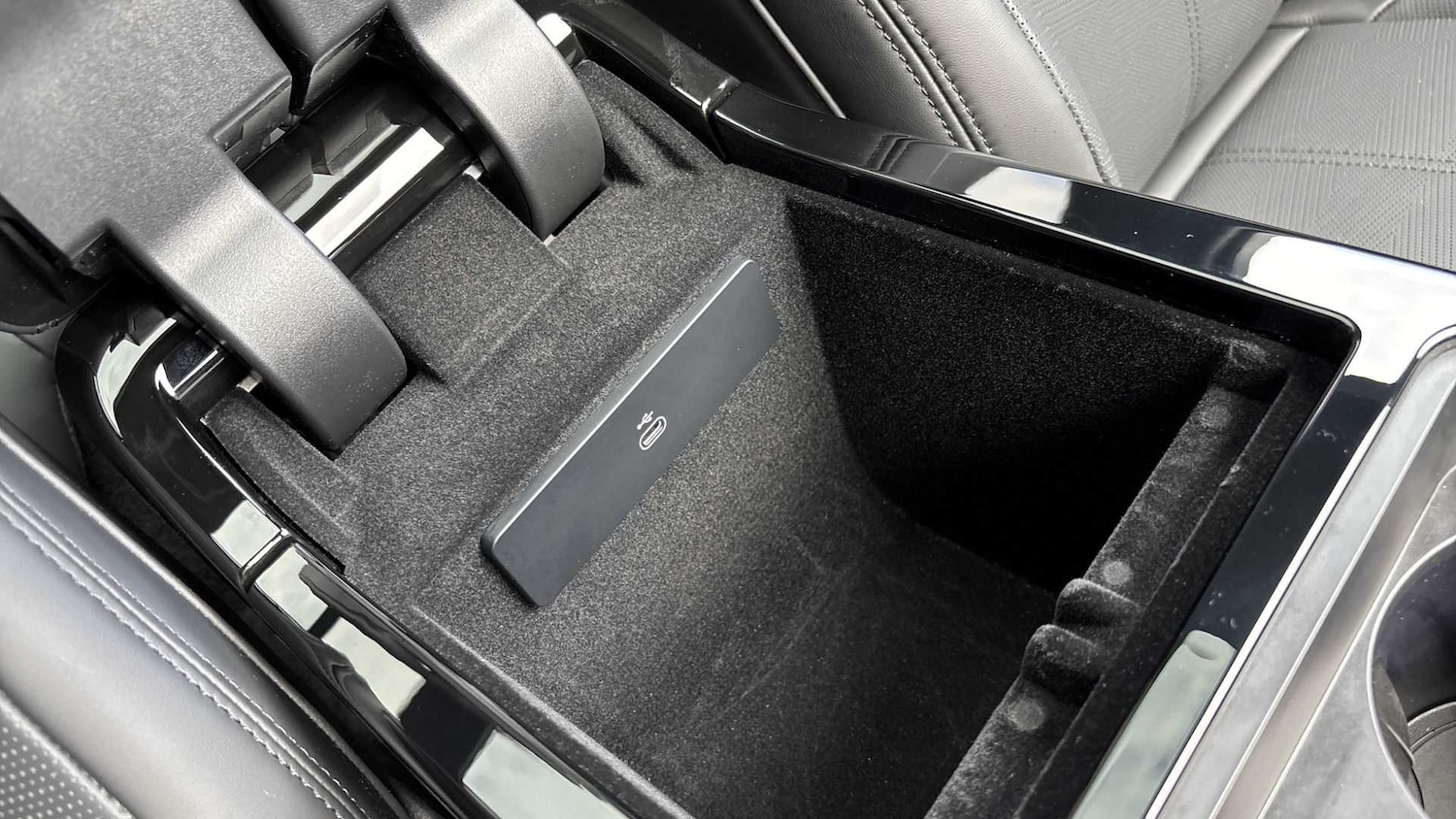 Used Land Rover Range Rover Velar 2025 for sale - 76459787: Photo 34