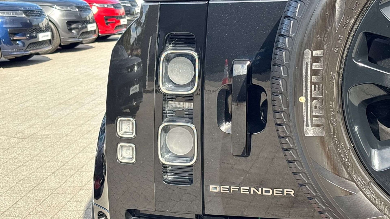 Used Land Rover Defender 2022 for sale - 76460408: Photo 26