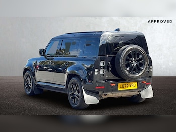 Used Land Rover Defender 2022 for sale - 76460408: Photo