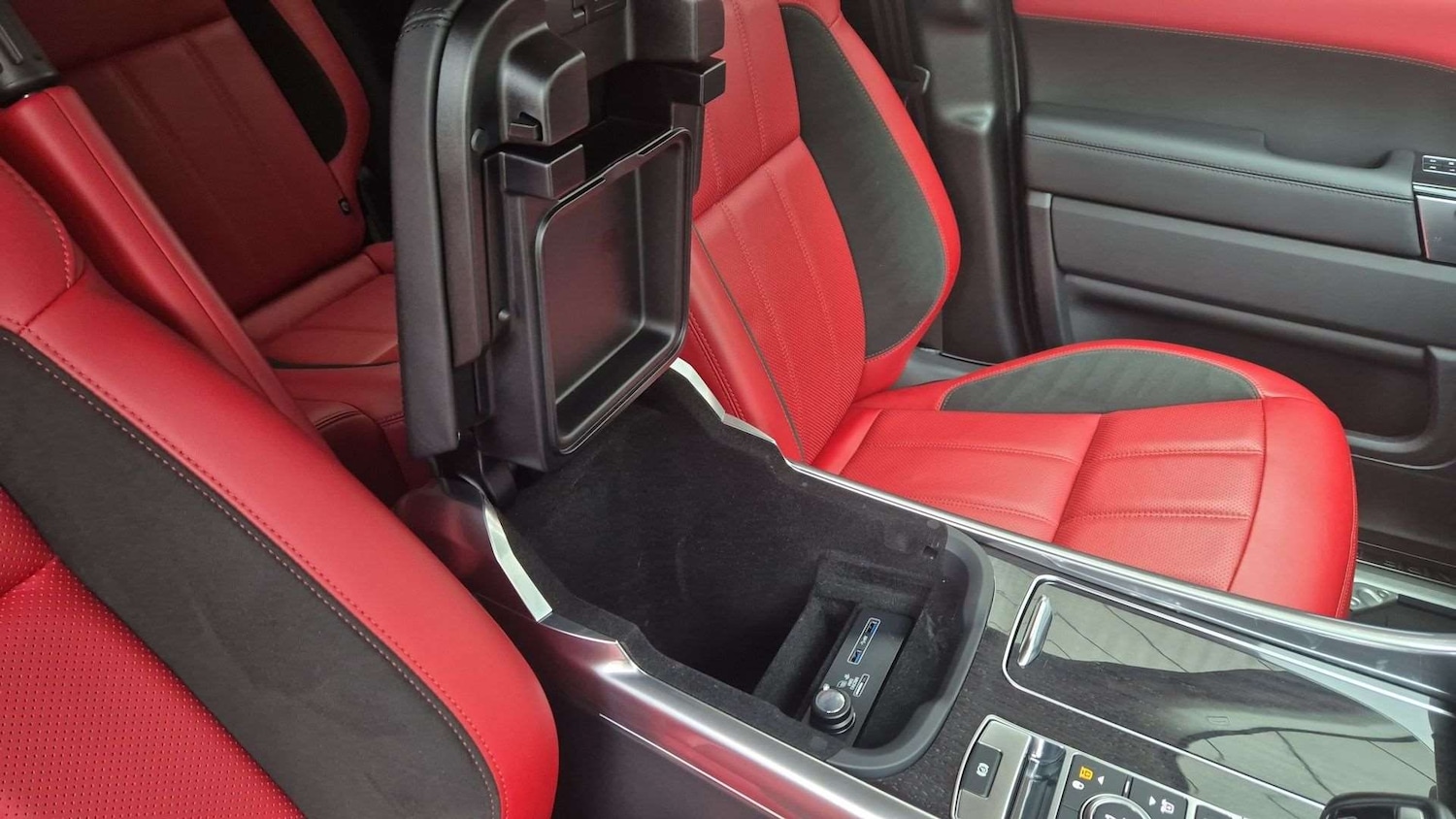 Used Land Rover Range Rover Sport 2021 for sale - 76460569: Photo 32