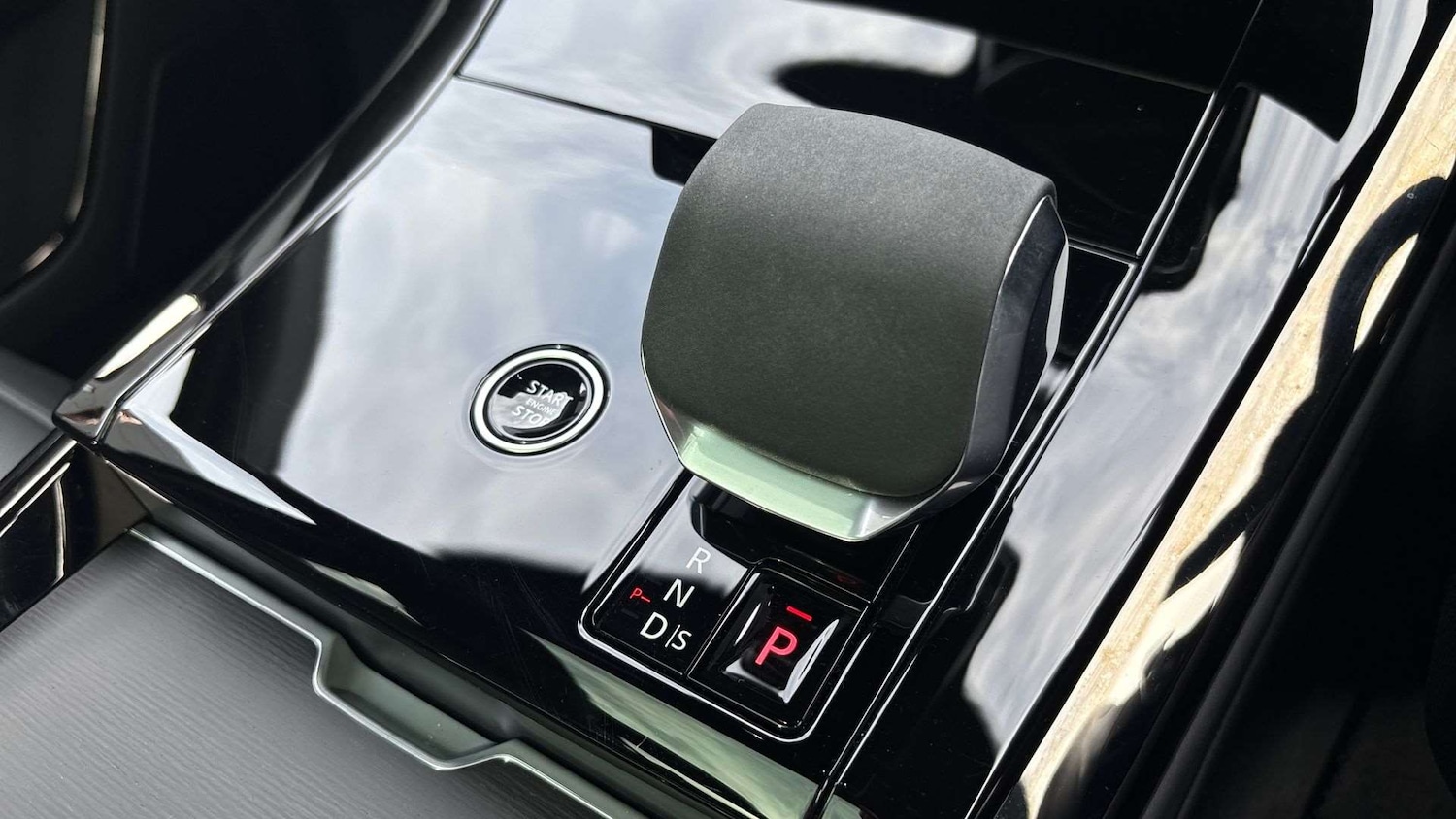 Used Land Rover Range Rover Sport 2024 for sale - 76460247: Photo 13