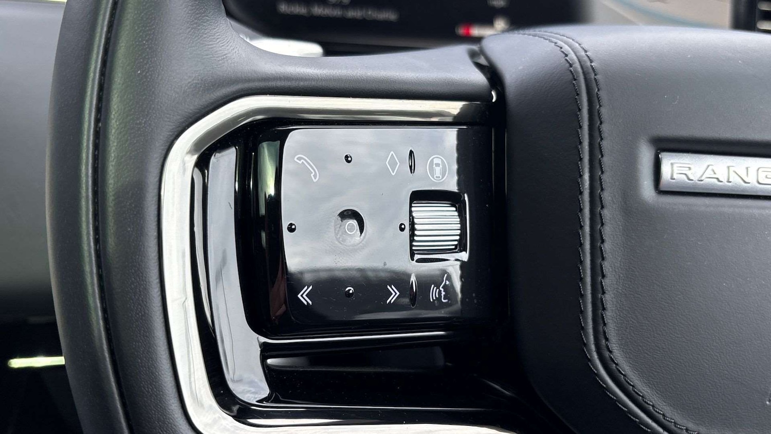 Used Land Rover Range Rover Sport 2024 for sale - 76460247: Photo 33