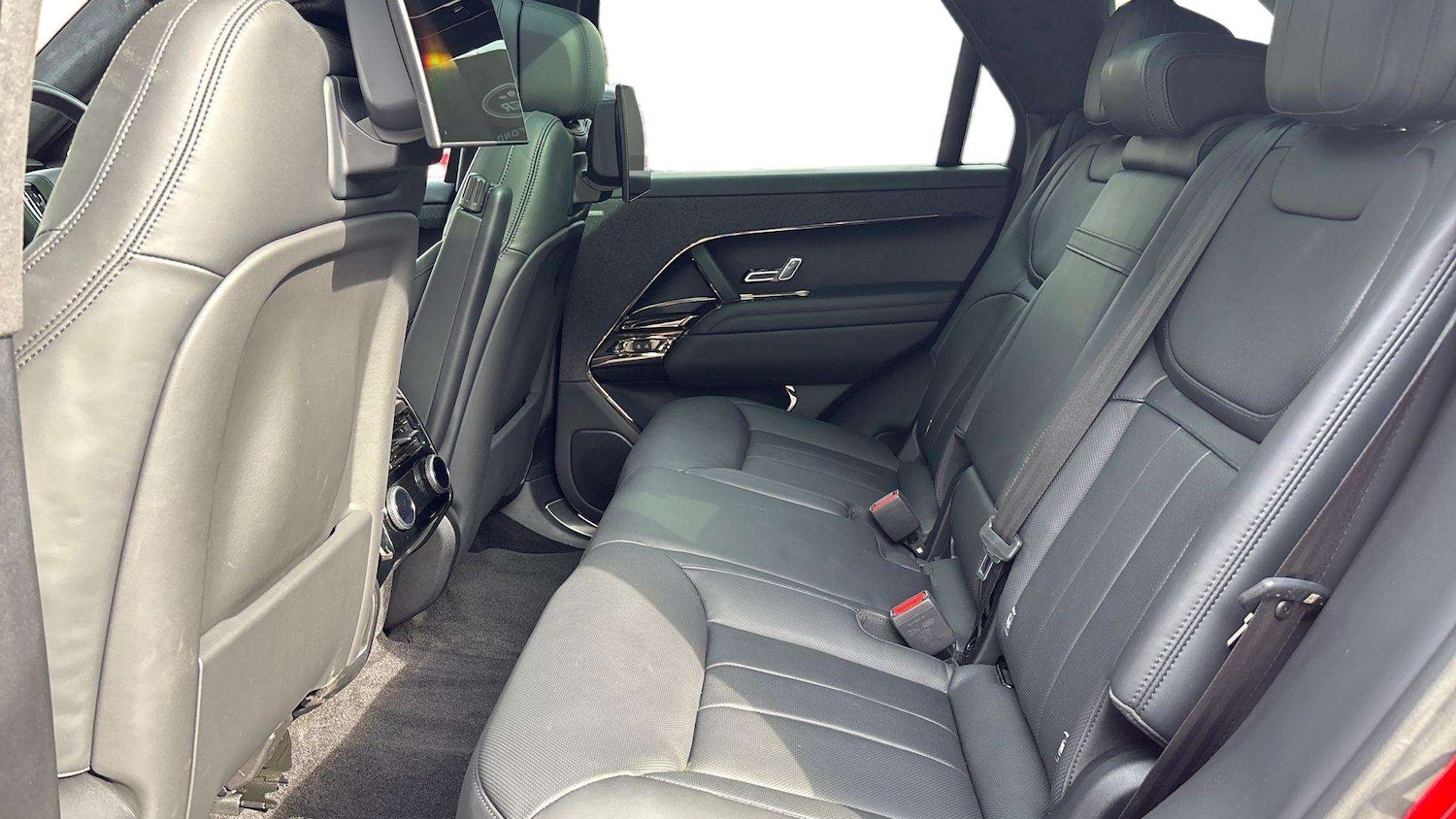 Used Land Rover Range Rover Sport 2024 for sale - 76460247: Photo 4