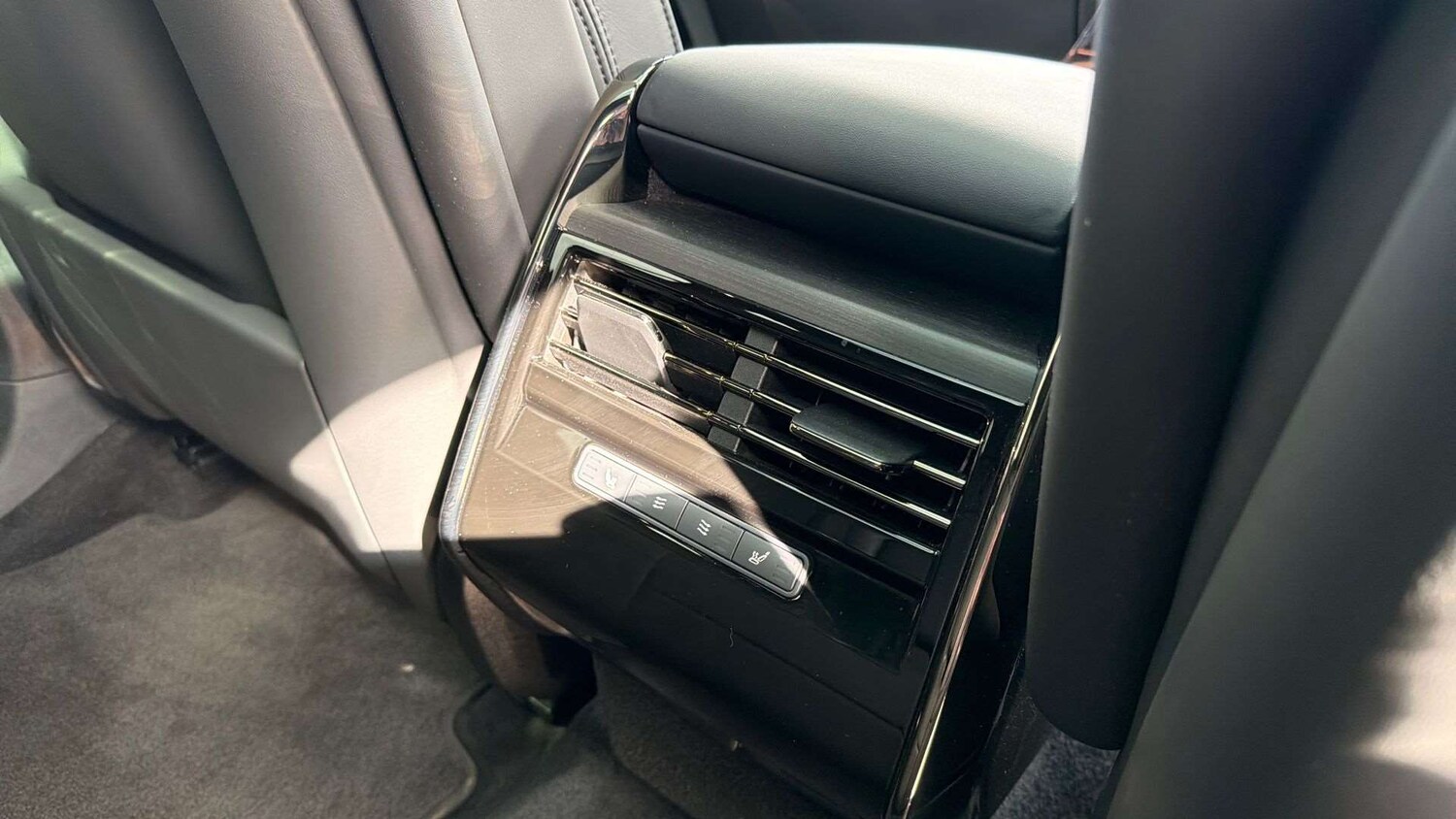 Used Land Rover Range Rover Sport 2024 for sale - 78221263: Photo 18