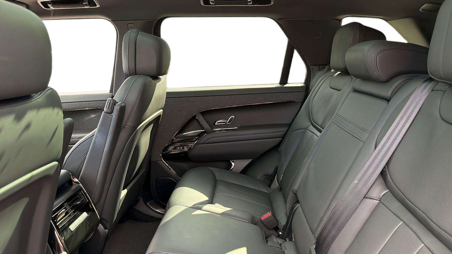 Used Land Rover Range Rover Sport 2024 for sale - 78221263: Photo 4