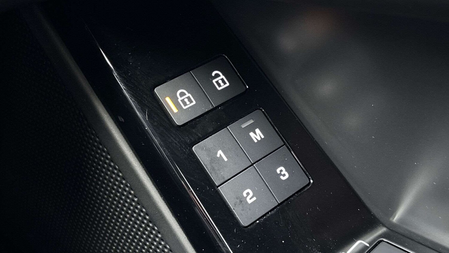 Used Land Rover Range Rover Velar 2023 for sale - 76967728: Photo 25