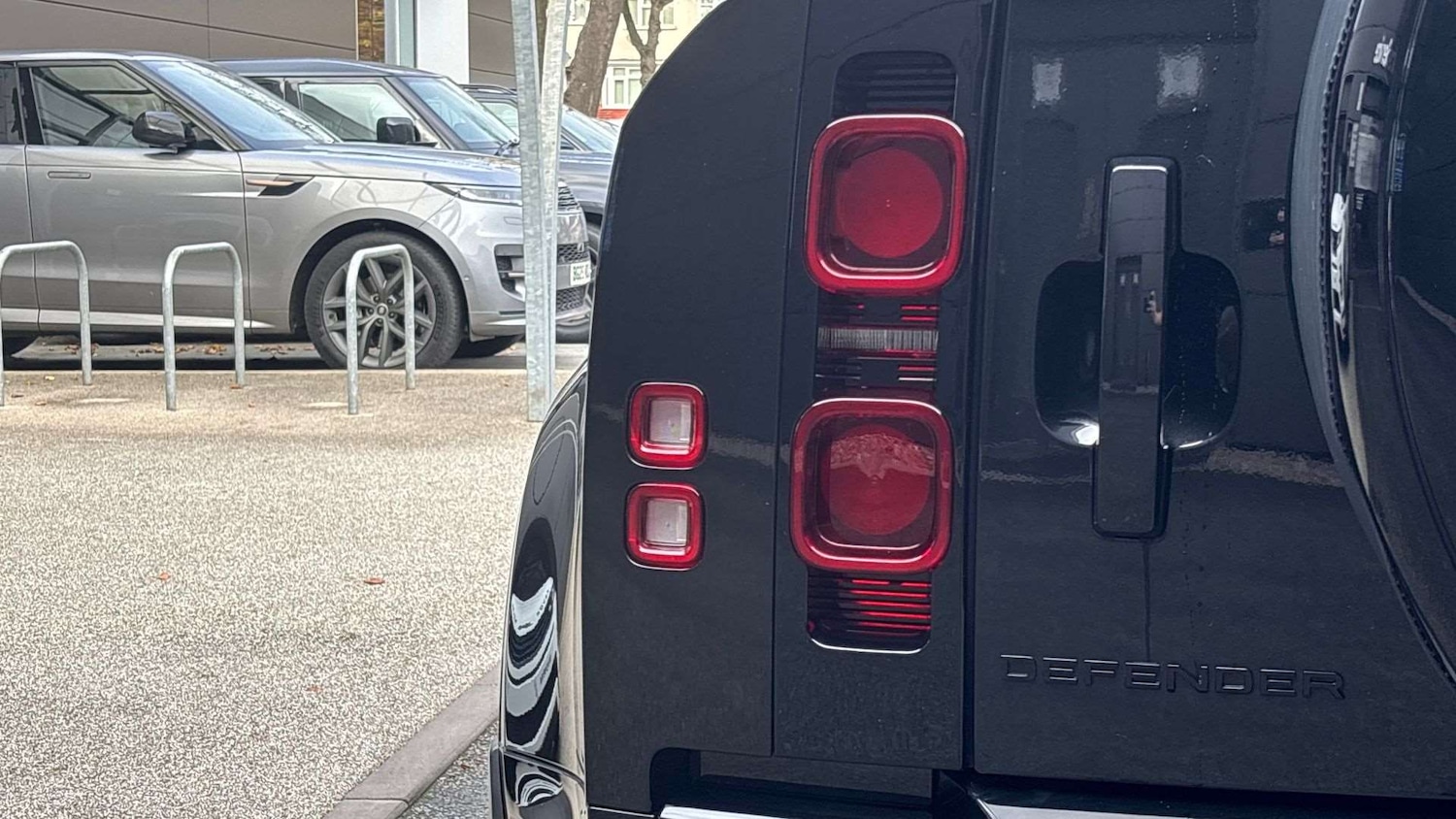 Used Land Rover Defender 2023 for sale - 76460172: Photo 26