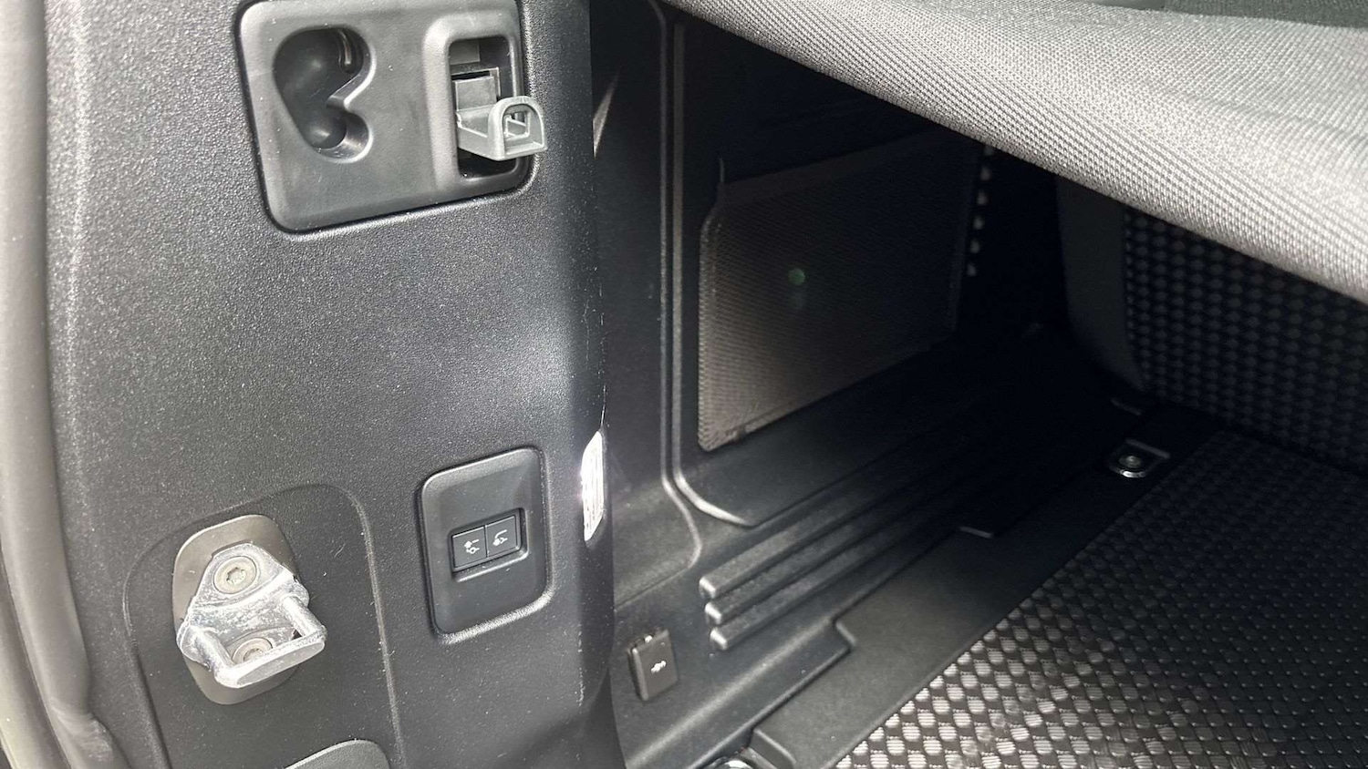 Used Land Rover Defender 2023 for sale - 76460172: Photo 27