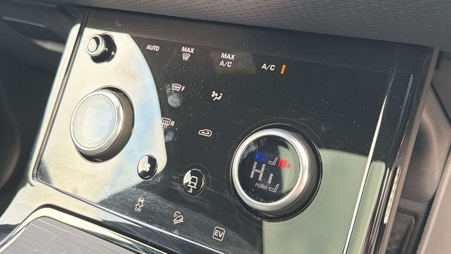 Used Land Rover Range Rover Evoque 2021 for sale - 77648793: Photo 22