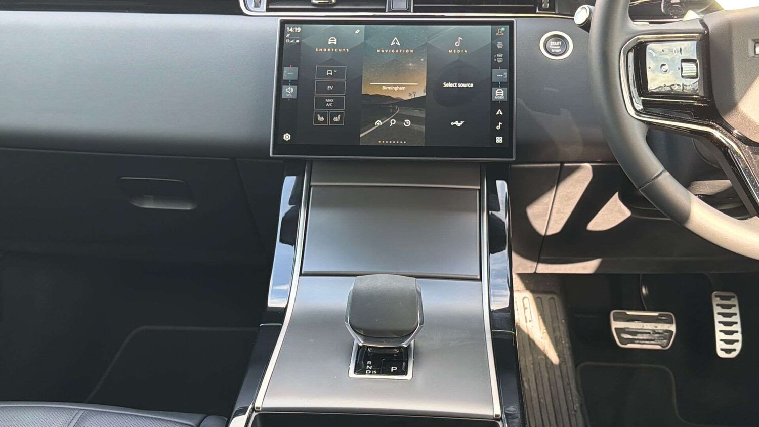 Used Land Rover Range Rover Evoque 2025 for sale - 77244985: Photo 14