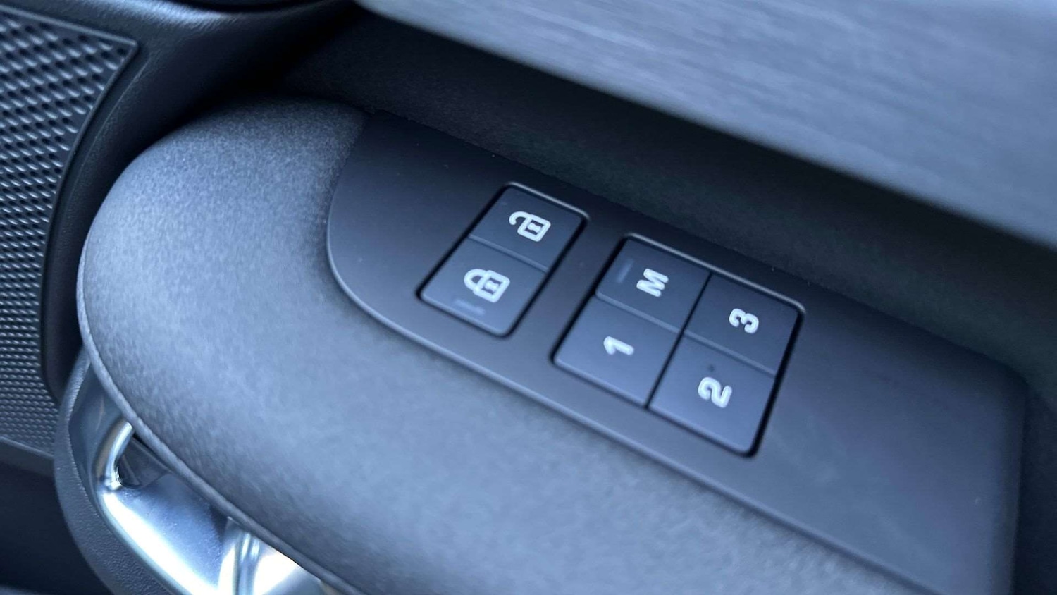 Used Land Rover Discovery 2025 for sale - 77093433: Photo 28