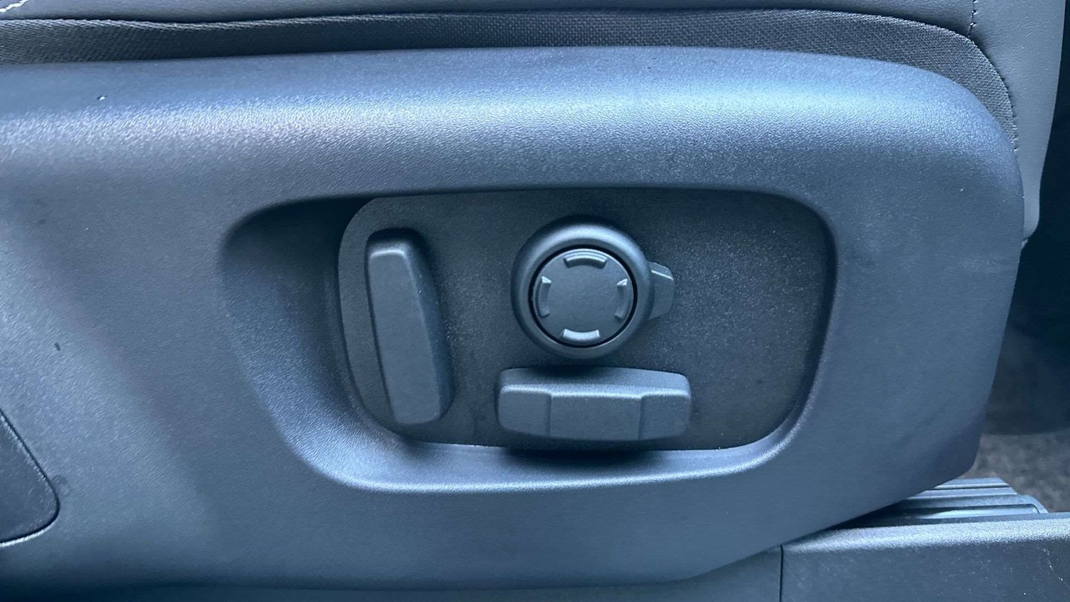 Used Land Rover Discovery 2025 for sale - 77093433: Photo 29