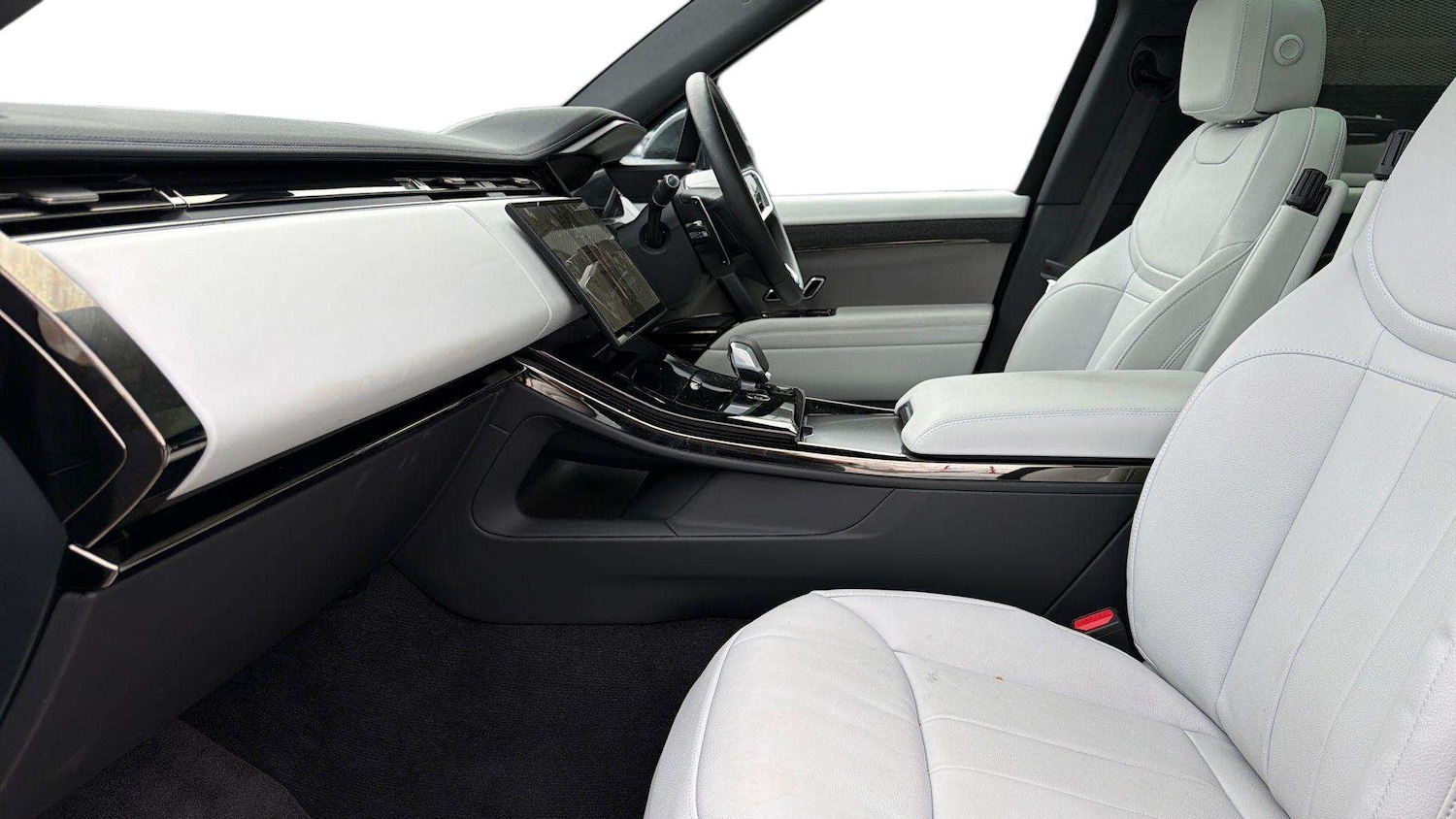 Used Land Rover Range Rover Sport 2025 for sale - 78173430: Photo 3