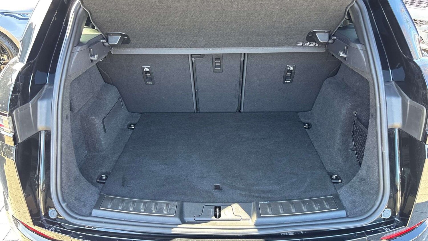 Used Land Rover Range Rover Evoque 2025 for sale - 78221252: Photo 10