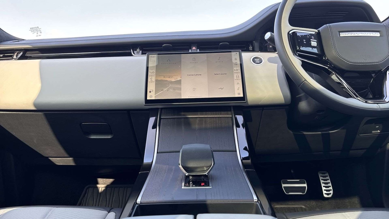 Used Land Rover Range Rover Evoque 2025 for sale - 76460082: Photo 14