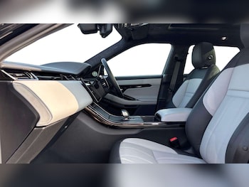 Used Land Rover Range Rover Evoque 2025 for sale - 76460082: Photo