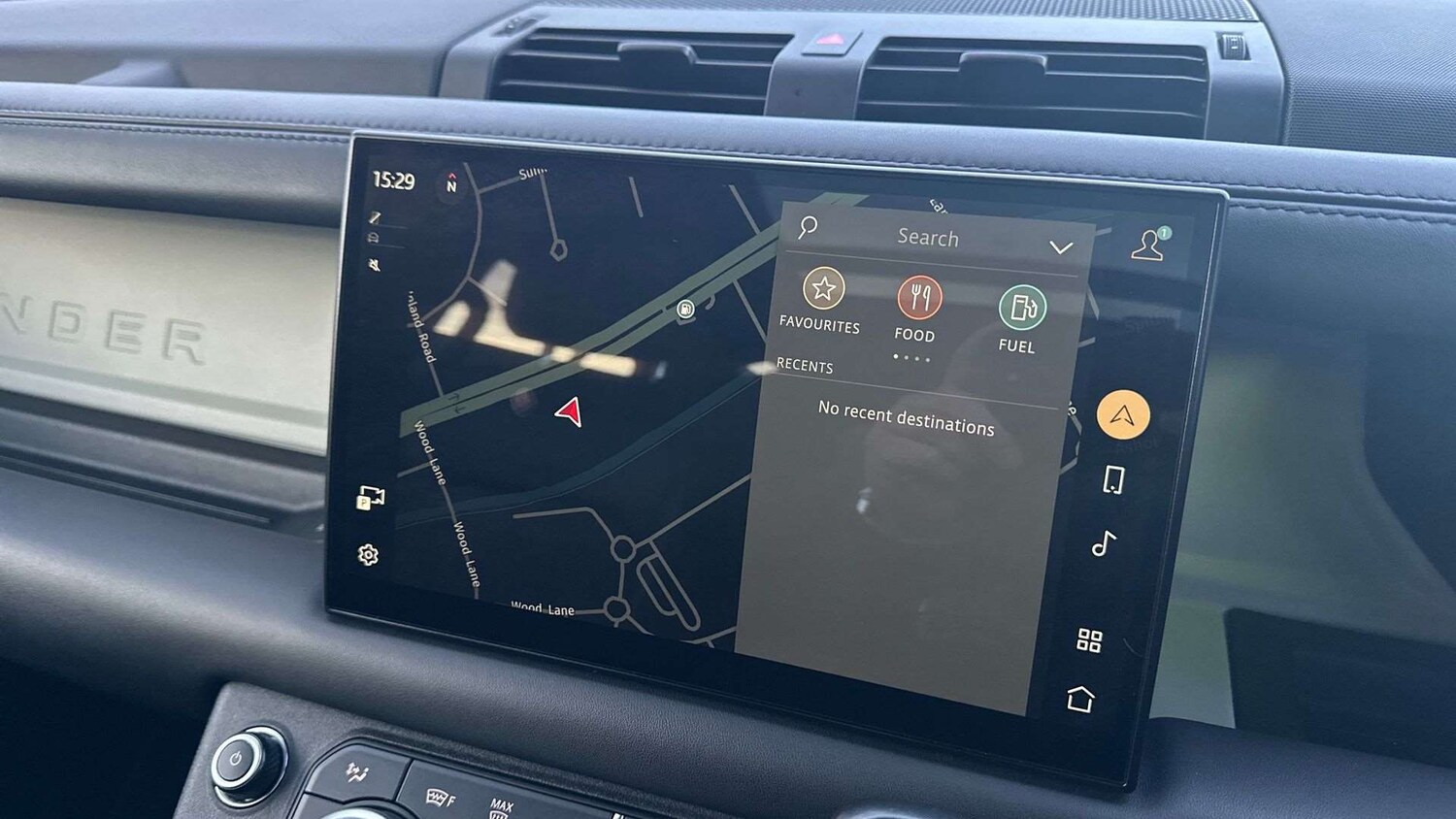 Used Land Rover Defender 2022 for sale - 77740770: Photo 11