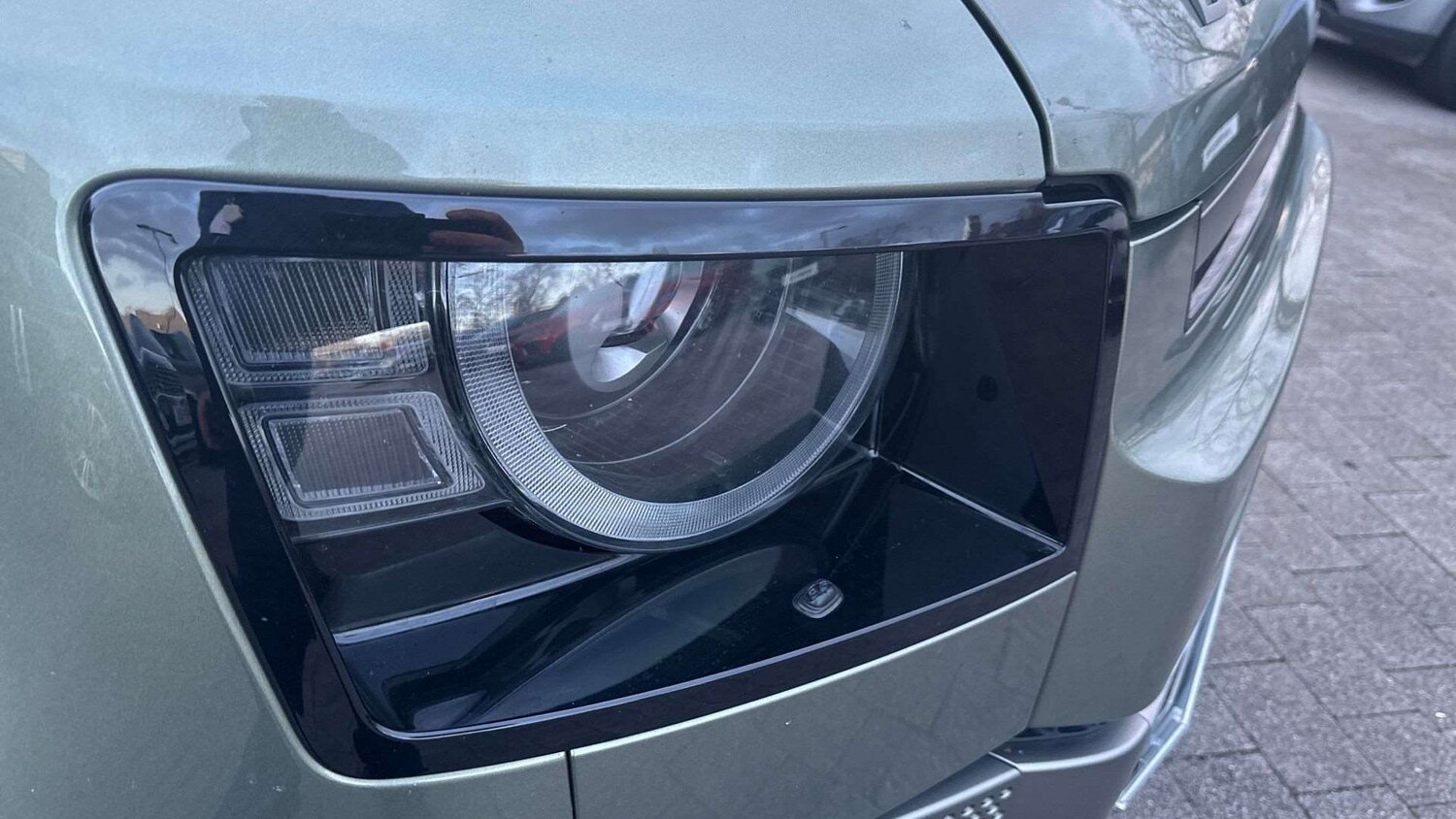 Used Land Rover Defender 2022 for sale - 77740770: Photo 17