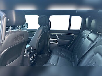 Used Land Rover Defender 2022 for sale - 77740770: Photo