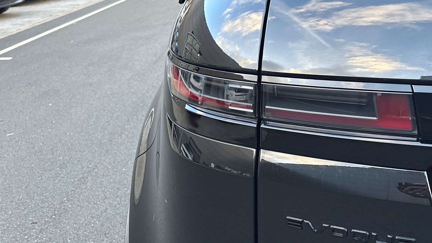 Used Land Rover Range Rover Evoque 2025 for sale - 76851572: Photo 25