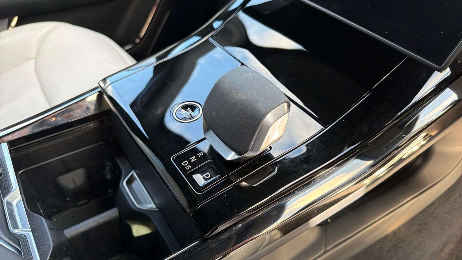 Used Land Rover Range Rover Sport 2024 for sale - 77857803: Photo 13