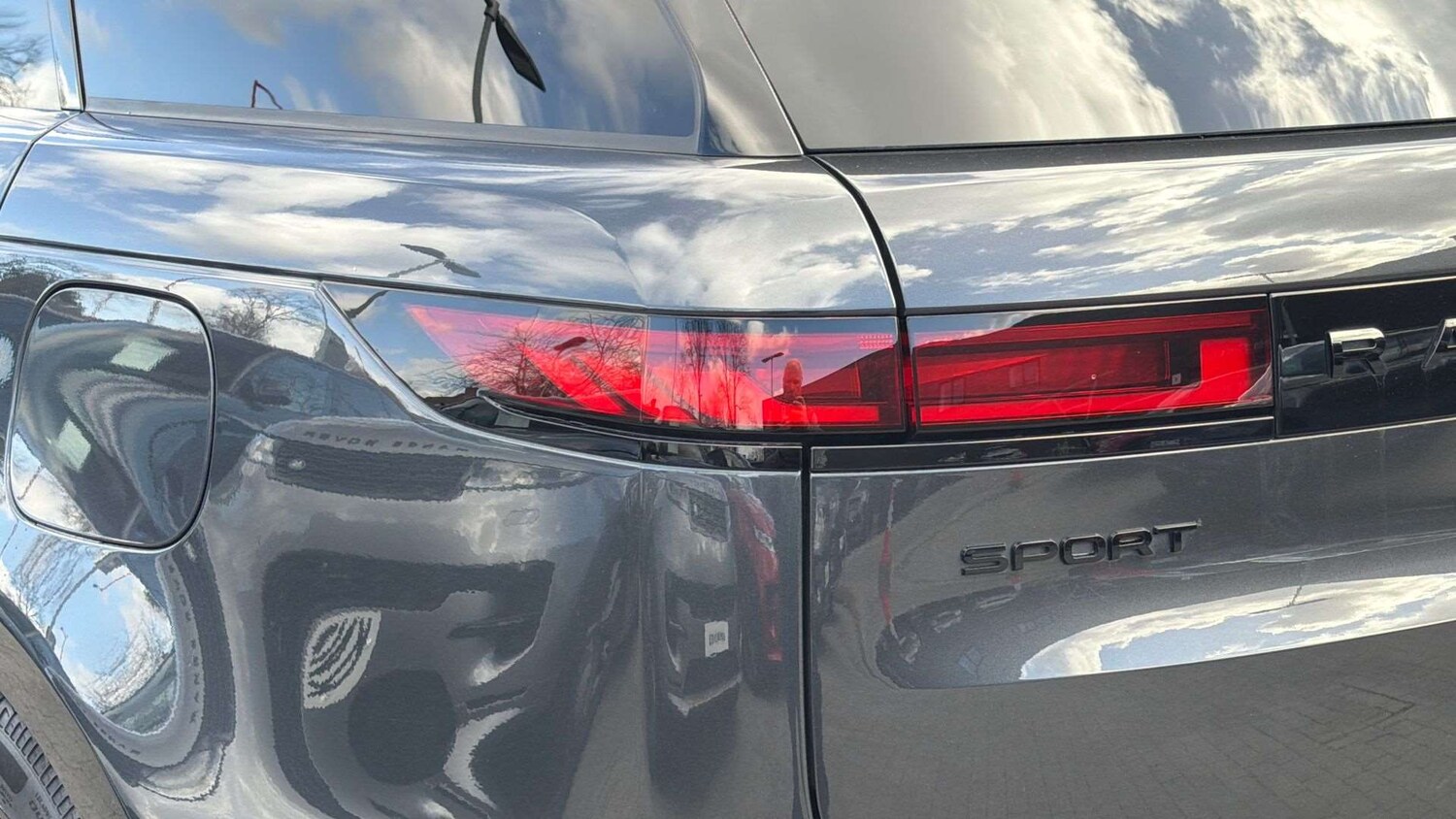 Used Land Rover Range Rover Sport 2024 for sale - 77857803: Photo 19