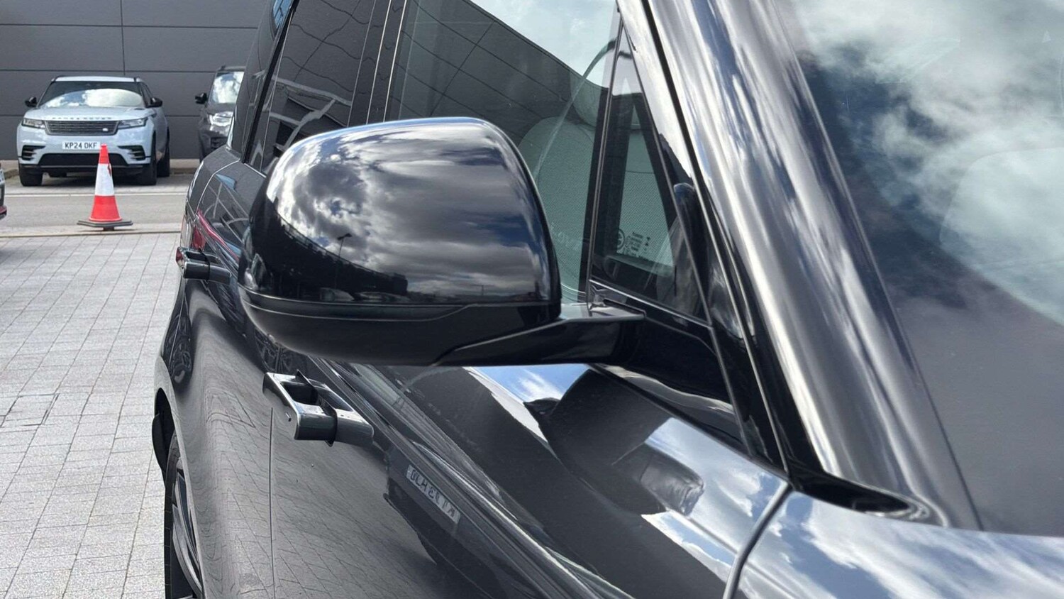 Used Land Rover Range Rover Sport 2024 for sale - 77857803: Photo 30