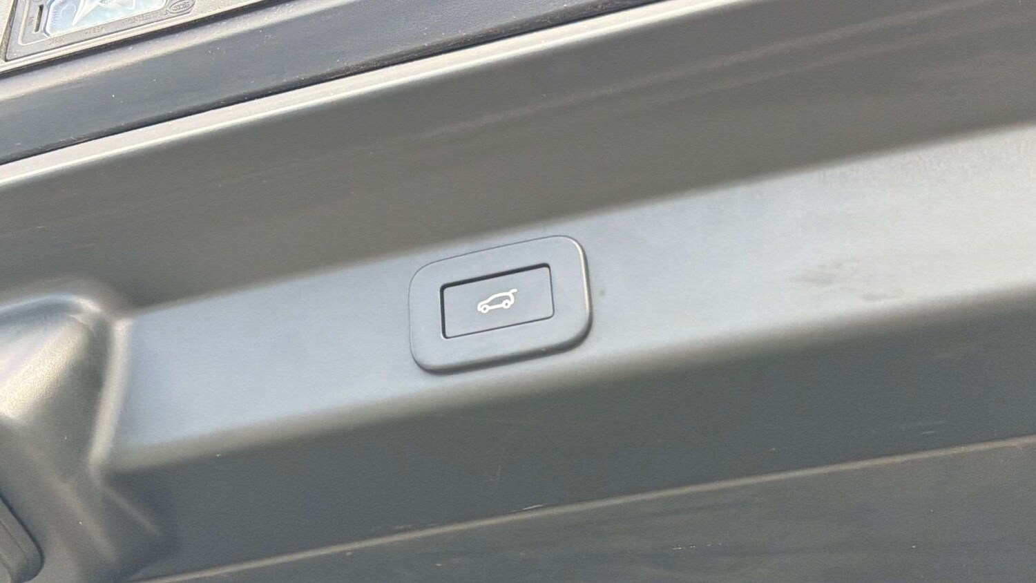 Used Land Rover Range Rover Sport 2024 for sale - 77857803: Photo 31