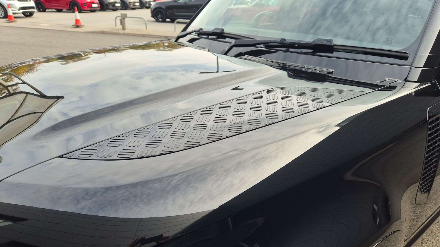 Used Land Rover Defender 2023 for sale - 76460347: Photo 20