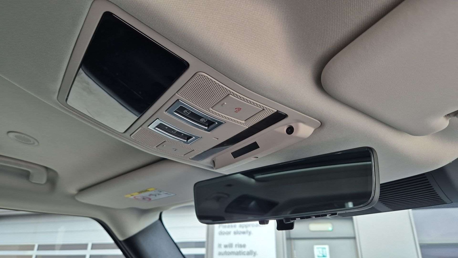 Used Land Rover Defender 2023 for sale - 76460347: Photo 23