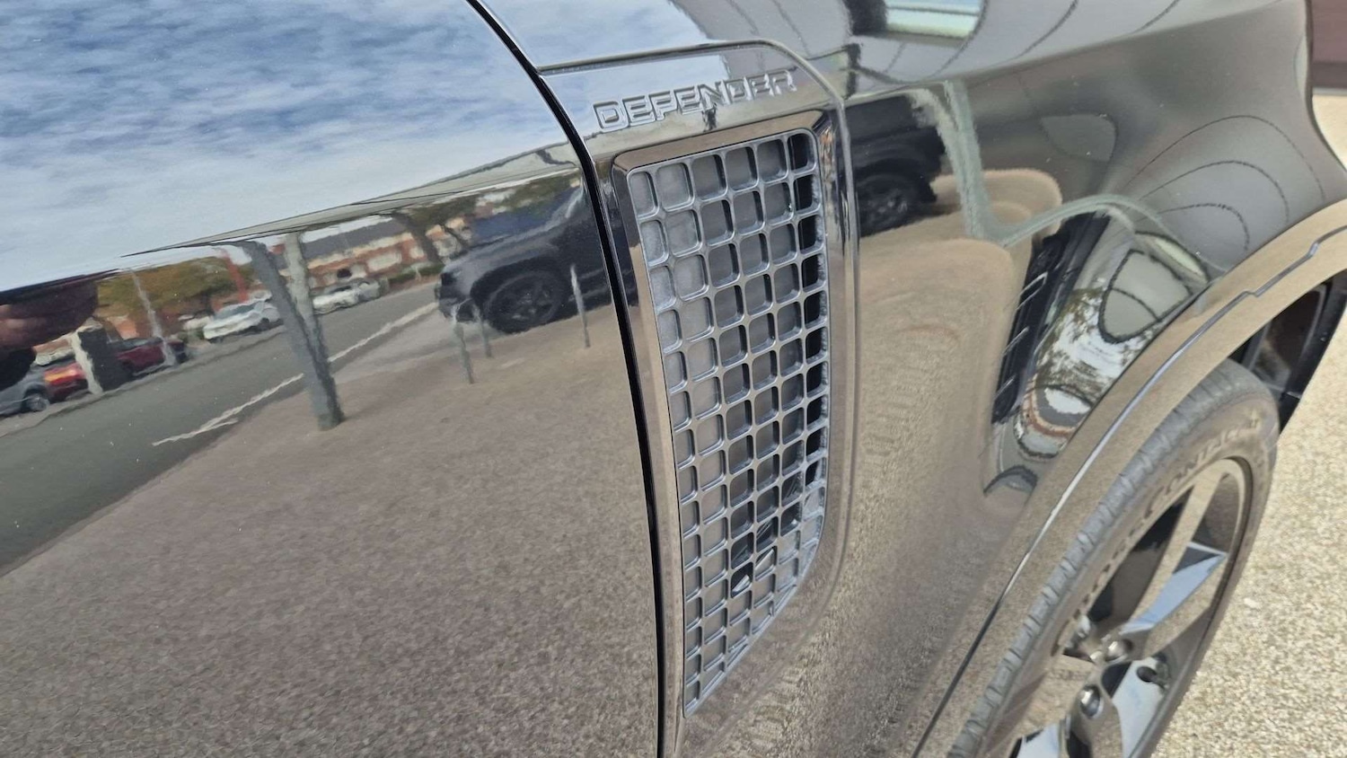 Used Land Rover Defender 2023 for sale - 76460347: Photo 28