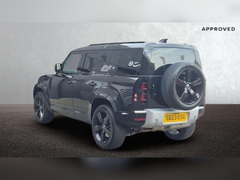 Used Land Rover Defender 2023 for sale - 76460347: Photo