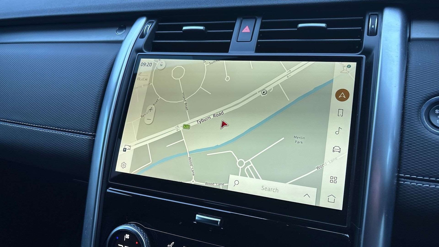 Used Land Rover Discovery 2023 for sale - 76460426: Photo 11