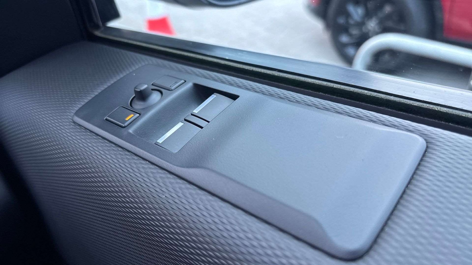 Used Land Rover Discovery 2023 for sale - 76460426: Photo 28