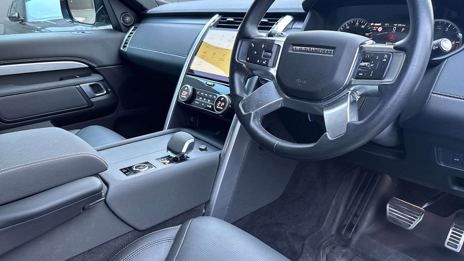 Used Land Rover Discovery 2023 for sale - 76460426: Photo 32