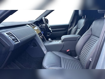 Used Land Rover Discovery 2023 for sale - 76460426: Photo