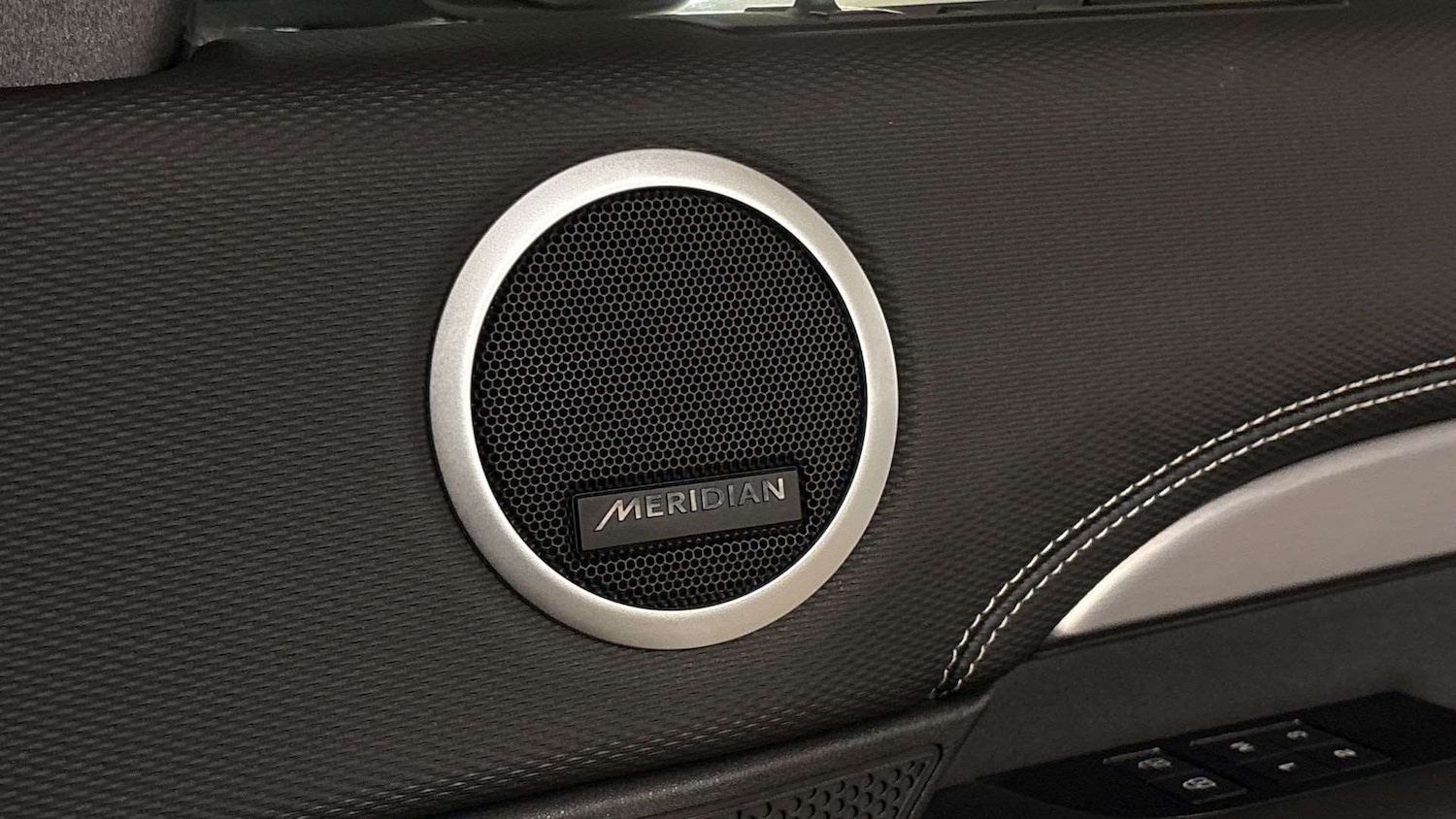 Used Land Rover Discovery 2024 for sale - 77373770: Photo 24